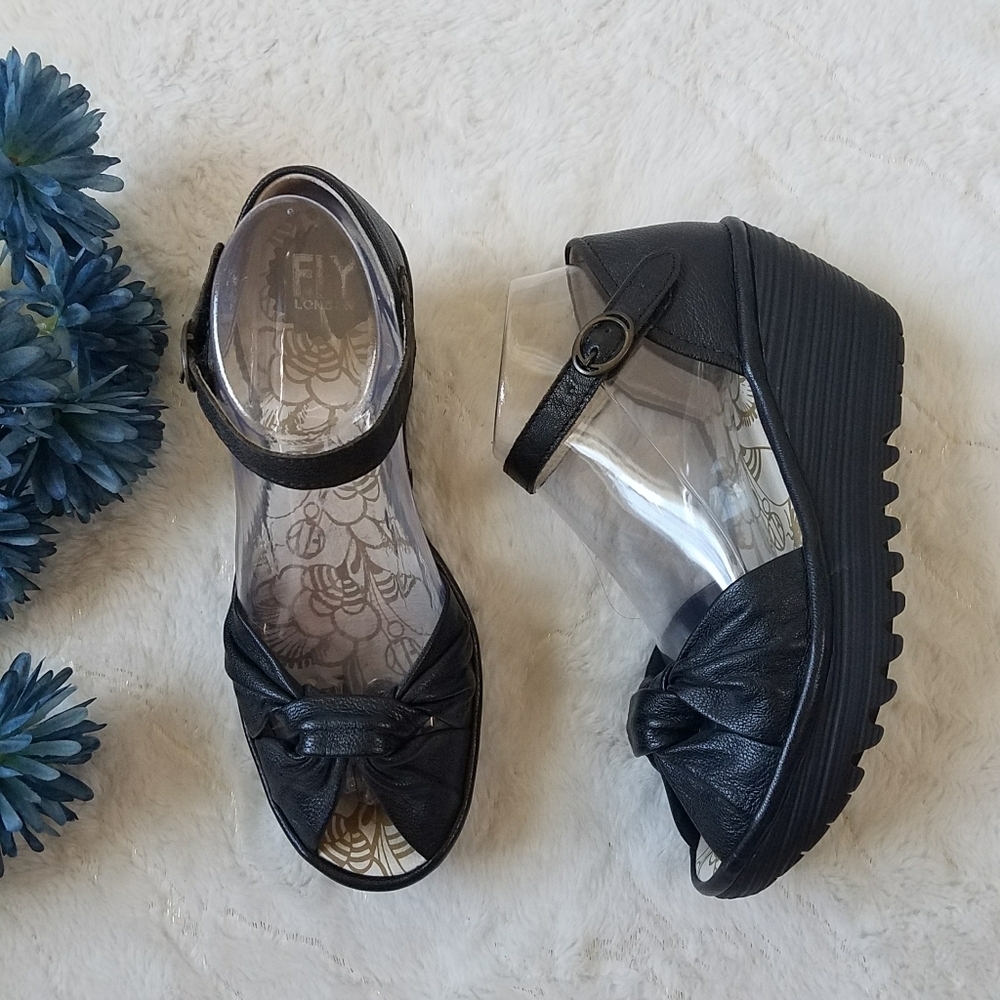Fly London Yman Wedges